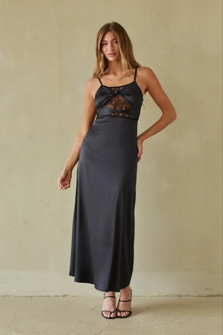 Selma Twist Lace Maxi Dress